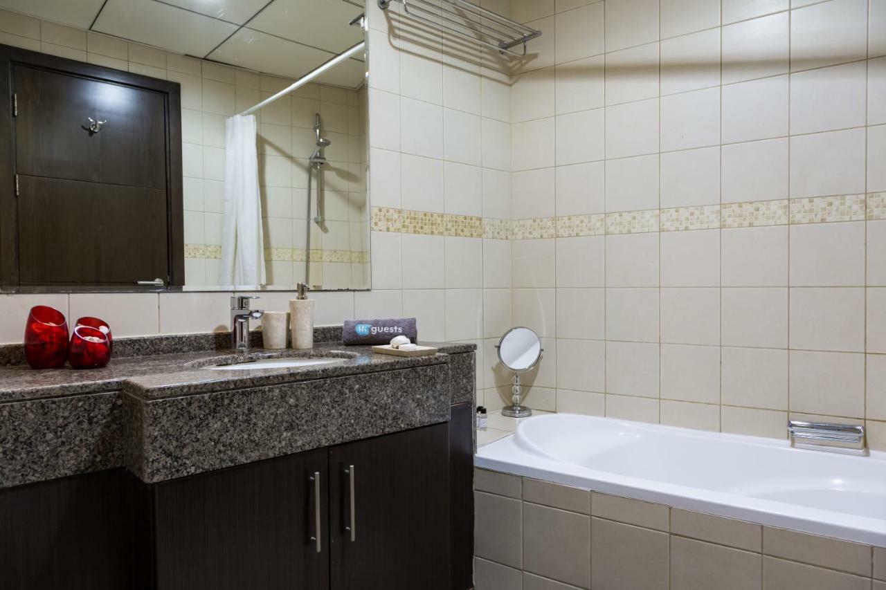 Hi Guests Vacation Homes - Bay Central Dubai Bagian luar foto